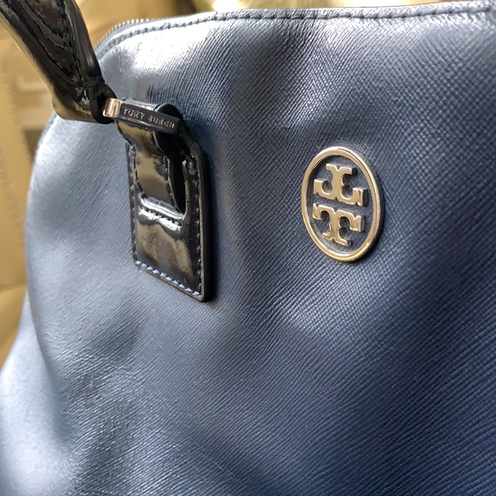 TORY BURCH HANDBAG - PARISIAN BLUE - Picture 2 of 8